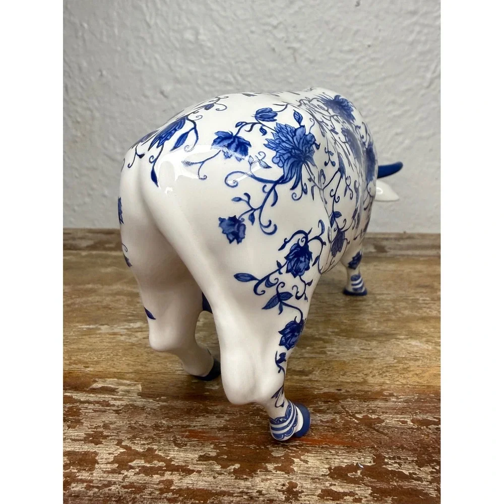 CowParade China Cow Figurine #9167 Westland Giftware Blue White 2000